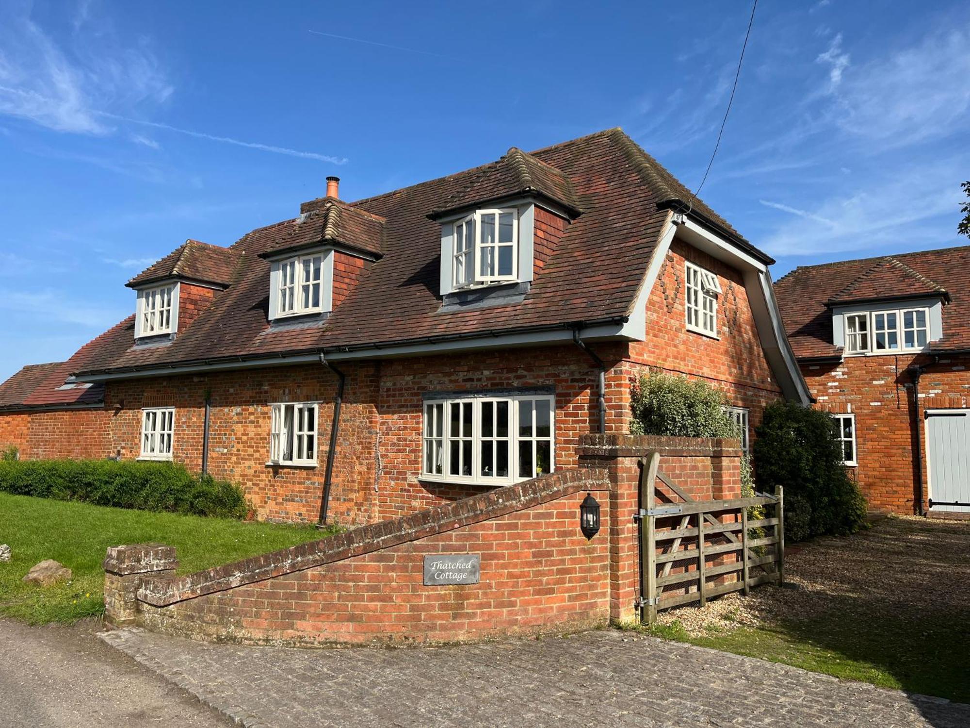 Thatched Cottage Hungerford Esterno foto